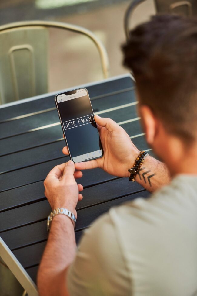 Commercial photographer in Los Angeles shooting a brand campaign, Los Angeles commercial photographer at a product photoshoot, Professional commercial photography in action in Los Angeles, Capturing dynamic brand images with a commercial photographer in LA, High-end commercial photography for advertising in Los Angeles, Creative commercial photographer in Los Angeles focusing on brand storytelling, Commercial photographer in LA setting up for a corporate shoot, Los Angeles's commercial photography scene with a professional photographer, Engaging commercial images taken in Los Angeles, Commercial photographer in Los Angeles specializing in business marketing visuals