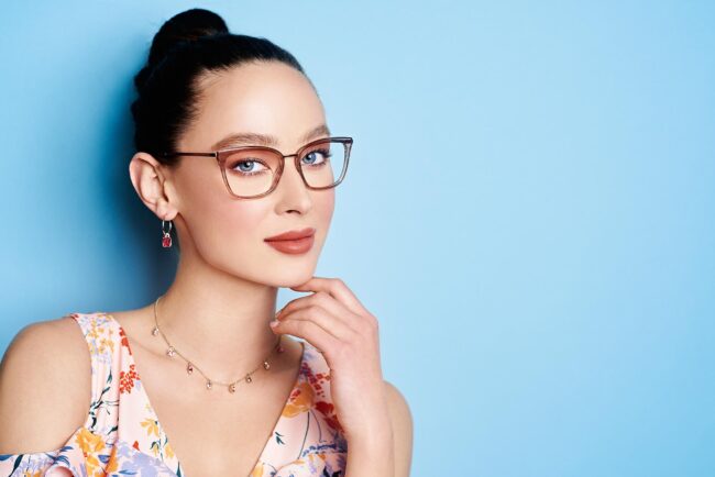 Commercial photographer in Los Angeles shooting a brand campaign, Los Angeles commercial photographer at a product photoshoot, Professional commercial photography in action in Los Angeles, Capturing dynamic brand images with a commercial photographer in LA, High-end commercial photography for advertising in Los Angeles, Creative commercial photographer in Los Angeles focusing on brand storytelling, Commercial photographer in LA setting up for a corporate shoot, Los Angeles's commercial photography scene with a professional photographer, Engaging commercial images taken in Los Angeles, Commercial photographer in Los Angeles specializing in business marketing visuals