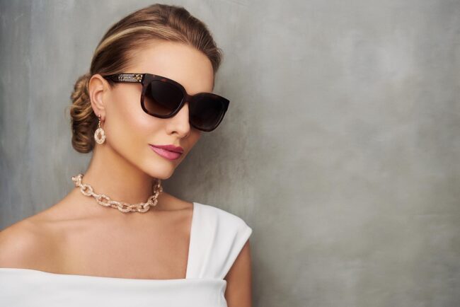 Commercial photographer in Los Angeles shooting a brand campaign, Los Angeles commercial photographer at a product photoshoot, Professional commercial photography in action in Los Angeles, Capturing dynamic brand images with a commercial photographer in LA, High-end commercial photography for advertising in Los Angeles, Creative commercial photographer in Los Angeles focusing on brand storytelling, Commercial photographer in LA setting up for a corporate shoot, Los Angeles's commercial photography scene with a professional photographer, Engaging commercial images taken in Los Angeles, Commercial photographer in Los Angeles specializing in business marketing visuals