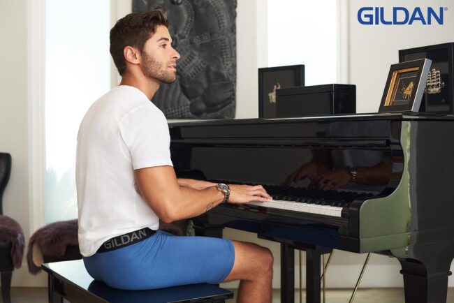 Professional commercial photographer near me on a client project, Local commercial photography session showcasing business products, High-quality images by a commercial photographer in the local area, Skilled photographer near me specializing in commercial shoots, Tailored commercial photography services for businesses nearby, Expert commercial photography capturing a company's brand essence, Commercial photographer near me working on advertising imagery, Local professional offering commercial photography for businesses, Creative and effective commercial photography by a nearby photographer, Engaging commercial photography services for local enterprises