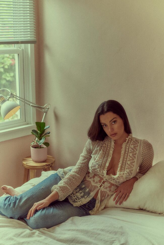 NYC fashion photographer conducting a professional photoshoot, High-end fashion photography by a New York City photographer, Specialized fashion photographer working in NYC, Professional fashion photography session in NYC, Expert fashion photographer capturing stylish apparel in New York, Tailored fashion photography solutions offered in NYC, Fashion photoshoot by a skilled photographer in New York City, Comprehensive fashion photographer services in NYC, Capturing contemporary fashion trends by a photographer in New York, Fashion industry-focused photography services in New York City