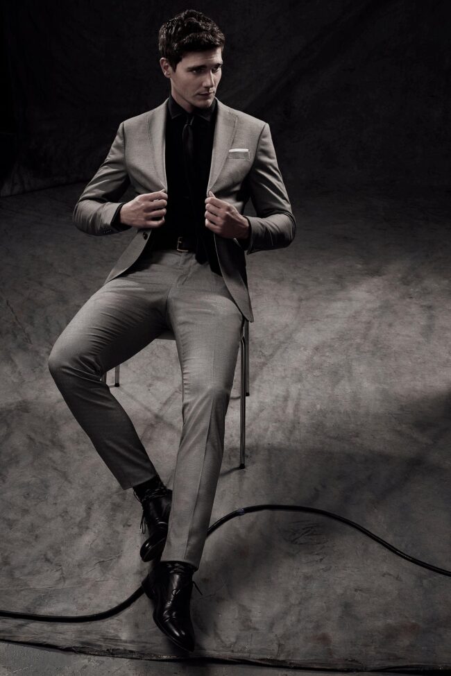 NYC fashion photographer conducting a professional photoshoot, High-end fashion photography by a New York City photographer, Specialized fashion photographer working in NYC, Professional fashion photography session in NYC, Expert fashion photographer capturing stylish apparel in New York, Tailored fashion photography solutions offered in NYC, Fashion photoshoot by a skilled photographer in New York City, Comprehensive fashion photographer services in NYC, Capturing contemporary fashion trends by a photographer in New York, Fashion industry-focused photography services in New York City