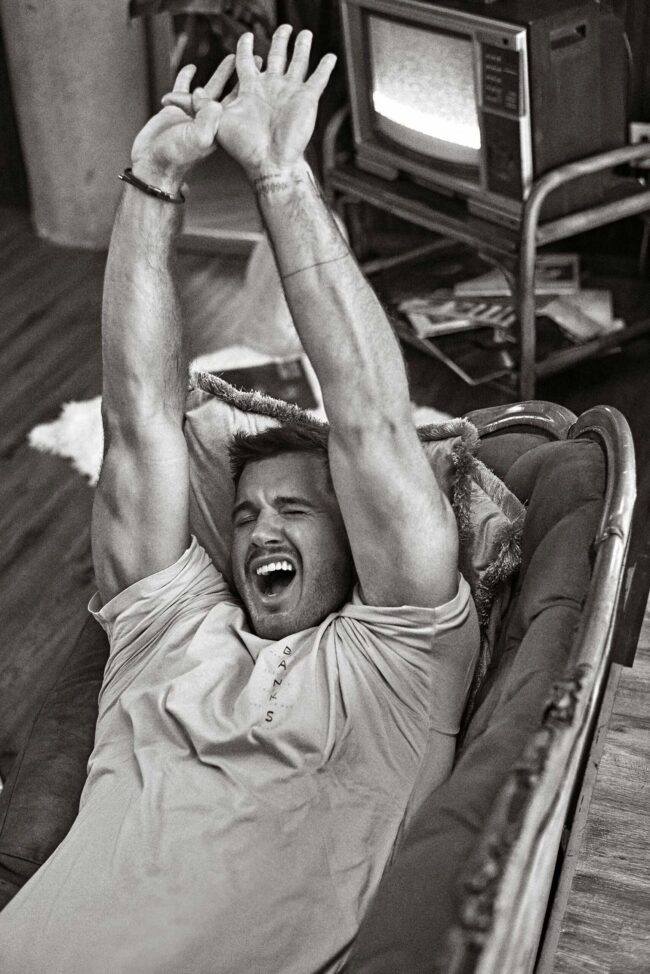 Local fashion photographers near me working on a stylish photoshoot, Creative fashion shoot by a photographer found under 'fashion photographers near me', Local talent showcased in a 'fashion photographers near me' search, Chic fashion photography in an urban setting by photographers near me, High-end fashion shoot with a local photographer specializing in style, 'Fashion photographers near me' capturing contemporary trends, Energetic fashion photoshoot with a top local photographer, Artistic and edgy fashion shoot by a photographer nearby, Innovative style shoot by a highly-rated 'fashion photographers near me', Boutique fashion photography session with a local expert