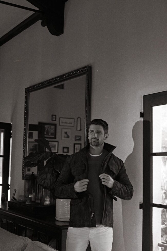 Local fashion photographers near me working on a stylish photoshoot, Creative fashion shoot by a photographer found under 'fashion photographers near me', Local talent showcased in a 'fashion photographers near me' search, Chic fashion photography in an urban setting by photographers near me, High-end fashion shoot with a local photographer specializing in style, 'Fashion photographers near me' capturing contemporary trends, Energetic fashion photoshoot with a top local photographer, Artistic and edgy fashion shoot by a photographer nearby, Innovative style shoot by a highly-rated 'fashion photographers near me', Boutique fashion photography session with a local expert