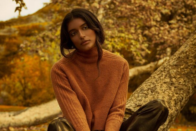 Model posing for a diverse modeling portfolio shoot, Professional photographer crafting a high-quality modeling portfolio, Aspiring model showcasing range in a dynamic modeling portfolio, Creative session for a fashion modeling portfolio, Versatile looks captured in a professional modeling portfolio, Developing a striking modeling portfolio for a new face in the industry, Tailored modeling portfolio shoot emphasizing individual style, Expressive and impactful images in a modeling portfolio, Building a comprehensive modeling portfolio for a rising talent, Artistic and bold photography for a standout modeling portfolio