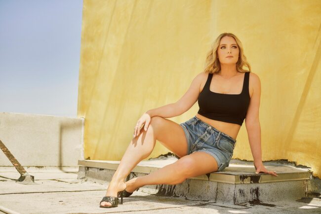 Model posing for a diverse modeling portfolio shoot, Professional photographer crafting a high-quality modeling portfolio, Aspiring model showcasing range in a dynamic modeling portfolio, Creative session for a fashion modeling portfolio, Versatile looks captured in a professional modeling portfolio, Developing a striking modeling portfolio for a new face in the industry, Tailored modeling portfolio shoot emphasizing individual style, Expressive and impactful images in a modeling portfolio, Building a comprehensive modeling portfolio for a rising talent, Artistic and bold photography for a standout modeling portfolio