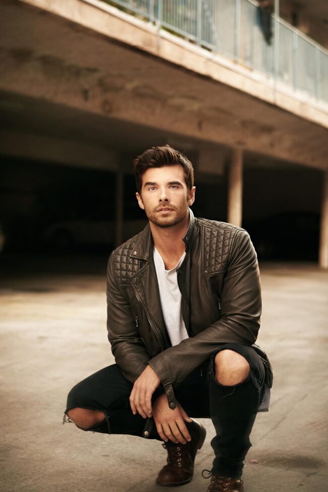 Model posing for a diverse modeling portfolio shoot, Professional photographer crafting a high-quality modeling portfolio, Aspiring model showcasing range in a dynamic modeling portfolio, Creative session for a fashion modeling portfolio, Versatile looks captured in a professional modeling portfolio, Developing a striking modeling portfolio for a new face in the industry, Tailored modeling portfolio shoot emphasizing individual style, Expressive and impactful images in a modeling portfolio, Building a comprehensive modeling portfolio for a rising talent, Artistic and bold photography for a standout modeling portfolio