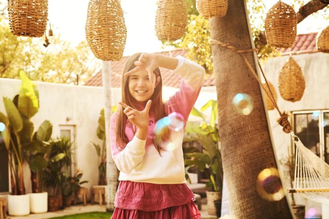 Professional pharmaceutical photography in a Los Angeles lab, Close-up of medication captured through pharmaceutical photography in Los Angeles, High-tech pharmaceutical photography showcasing medical advancements in LA, Detailed product shot by a Los Angeles pharmaceutical photographer, Pharmaceutical photography in Los Angeles depicting modern healthcare solutions, Precision-driven pharmaceutical photography in a Los Angeles facility, Los Angeles photographer capturing the essence of pharmaceutical research, Innovative pharmaceutical products photographed in a Los Angeles studio, Clean and crisp pharmaceutical photography in a Los Angeles lab setting, Pharmaceutical photography in Los Angeles focusing on industry breakthroughs