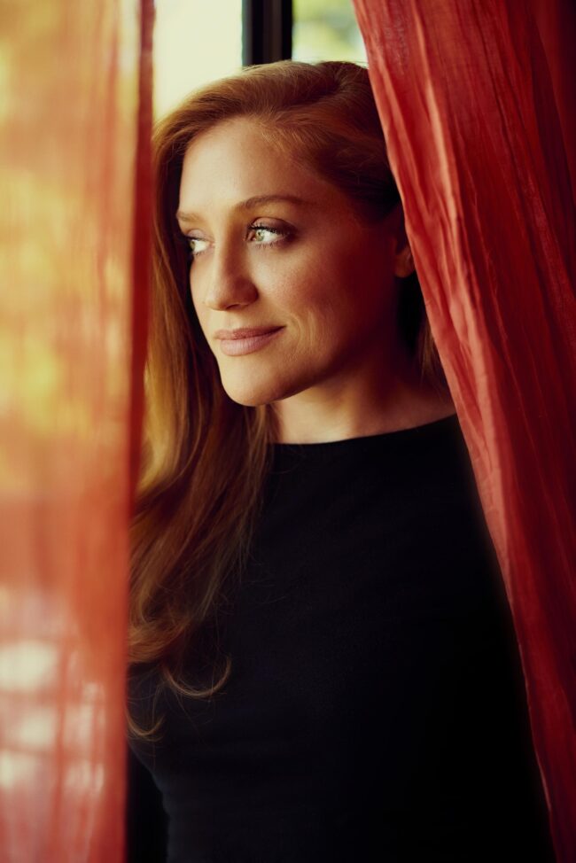 Professional pharmaceutical photography in a Los Angeles lab, Close-up of medication captured through pharmaceutical photography in Los Angeles, High-tech pharmaceutical photography showcasing medical advancements in LA, Detailed product shot by a Los Angeles pharmaceutical photographer, Pharmaceutical photography in Los Angeles depicting modern healthcare solutions, Precision-driven pharmaceutical photography in a Los Angeles facility, Los Angeles photographer capturing the essence of pharmaceutical research, Innovative pharmaceutical products photographed in a Los Angeles studio, Clean and crisp pharmaceutical photography in a Los Angeles lab setting, Pharmaceutical photography in Los Angeles focusing on industry breakthroughs