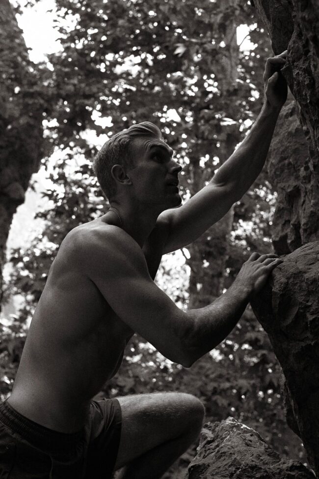 Professional pharmaceutical photography in a Los Angeles lab, Close-up of medication captured through pharmaceutical photography in Los Angeles, High-tech pharmaceutical photography showcasing medical advancements in LA, Detailed product shot by a Los Angeles pharmaceutical photographer, Pharmaceutical photography in Los Angeles depicting modern healthcare solutions, Precision-driven pharmaceutical photography in a Los Angeles facility, Los Angeles photographer capturing the essence of pharmaceutical research, Innovative pharmaceutical products photographed in a Los Angeles studio, Clean and crisp pharmaceutical photography in a Los Angeles lab setting, Pharmaceutical photography in Los Angeles focusing on industry breakthroughs