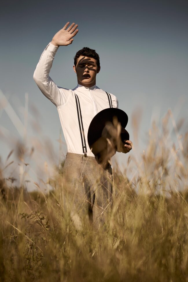 Professional pharmaceutical photography in a Los Angeles lab, Close-up of medication captured through pharmaceutical photography in Los Angeles, High-tech pharmaceutical photography showcasing medical advancements in LA, Detailed product shot by a Los Angeles pharmaceutical photographer, Pharmaceutical photography in Los Angeles depicting modern healthcare solutions, Precision-driven pharmaceutical photography in a Los Angeles facility, Los Angeles photographer capturing the essence of pharmaceutical research, Innovative pharmaceutical products photographed in a Los Angeles studio, Clean and crisp pharmaceutical photography in a Los Angeles lab setting, Pharmaceutical photography in Los Angeles focusing on industry breakthroughs