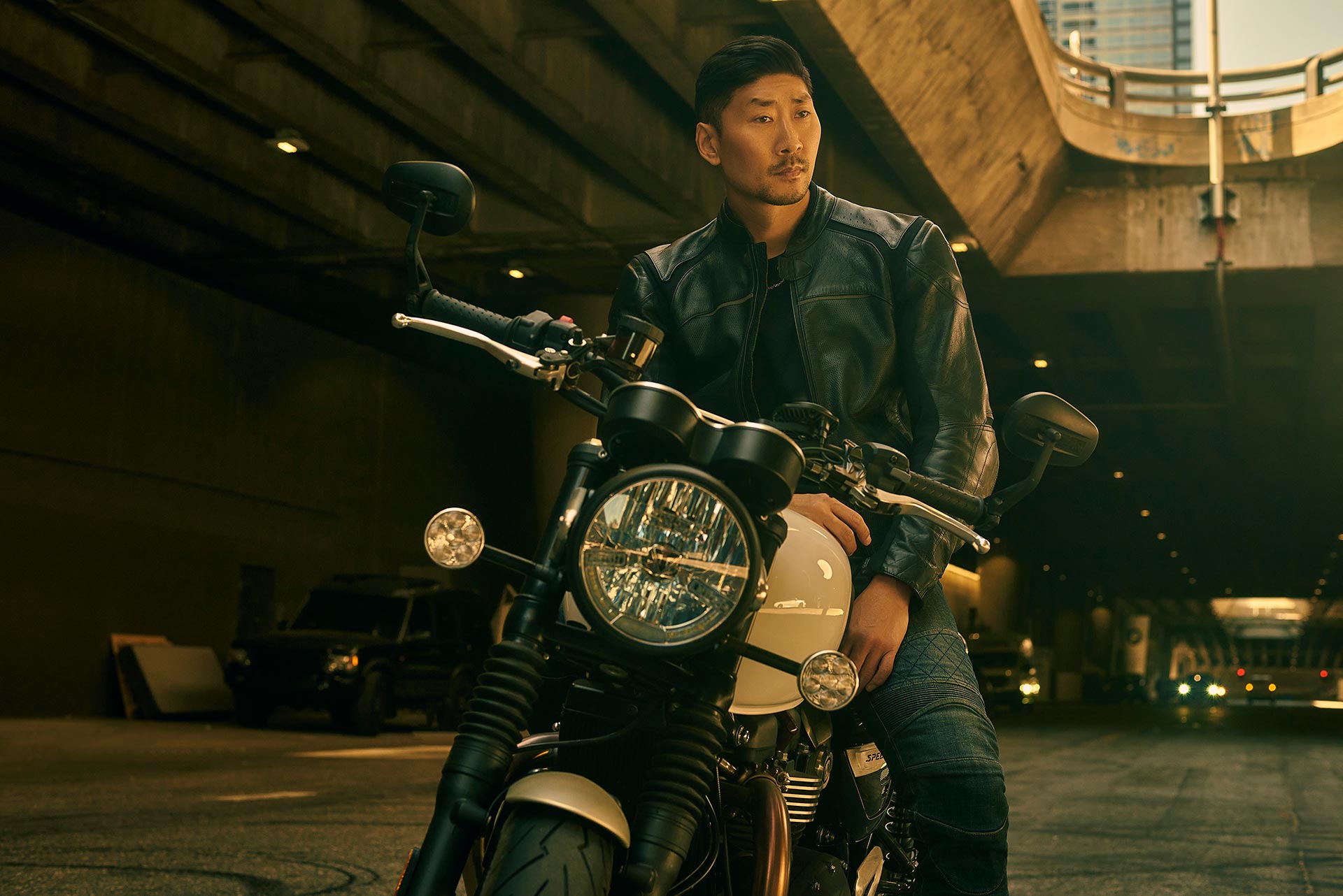 Discover Exceptional “Photography Near Me” for All Your Imaging Needs Professional photographer in a